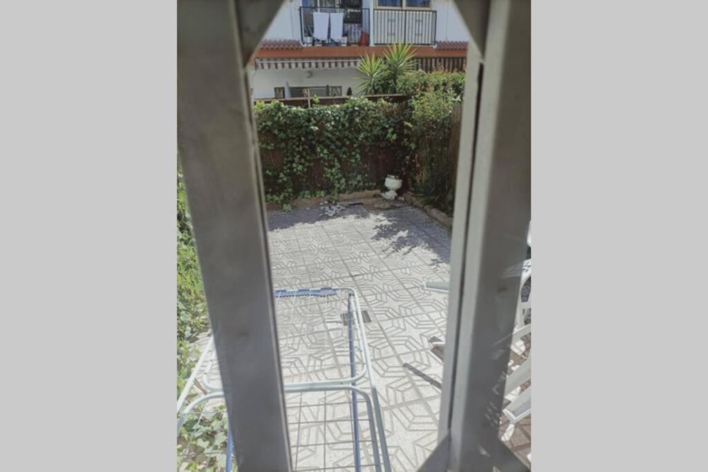 2 Bedroom Townhouse In Beautiful Gated Complex Бенидорм Екстериор снимка