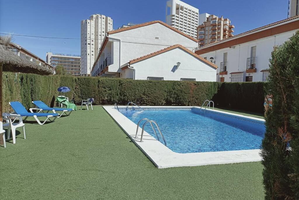 2 Bedroom Townhouse In Beautiful Gated Complex Бенидорм Екстериор снимка