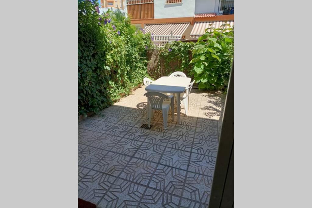 2 Bedroom Townhouse In Beautiful Gated Complex Бенидорм Екстериор снимка